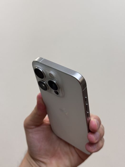 Iphone 15 Pro. 256гб. 90% акб