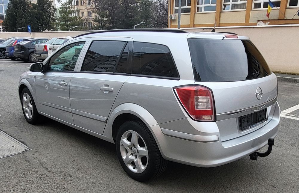 Opel Astra H an 2008 1.7 TDI recent adus,IMPECABIL