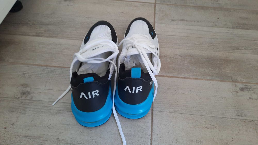 Продамам чисто нови маратонки Nike Air номер 8,5/42