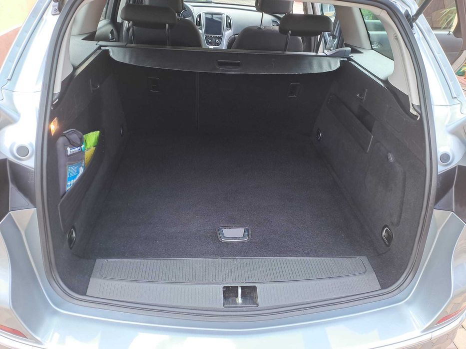 Autoturism Opel Astra J Sport Tourer,1.7 CDTI 110CP/an fabricatie 12/2013/182350 km/Navi/Intretinuta