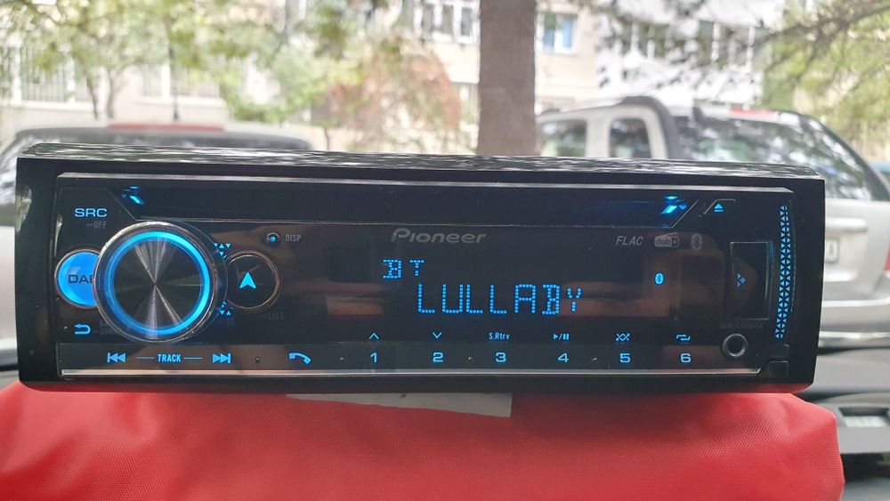 Авторадио Pioneer DEH-S720DAB