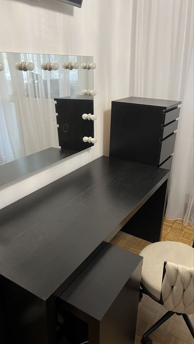Birou Ikea + comoda cu sertare Ikea Malm