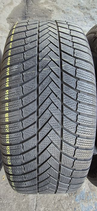 4 anvelope iarna Bridgestone 265/55/19,dot 2023.Pretul este pe bucata