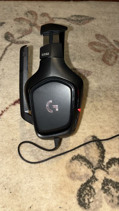 Порадават се гейминг слушалки logitech g332 черни с кабел