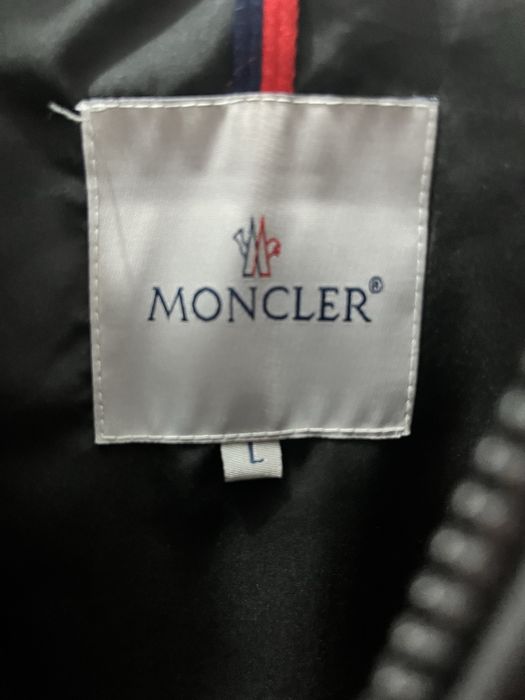 Продам куртку  осень/весьна