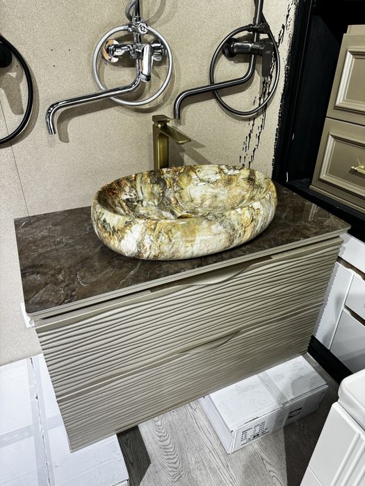 Накладная раковина для ванной различный