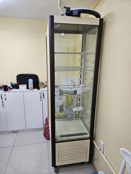 Кондитерский холодильник