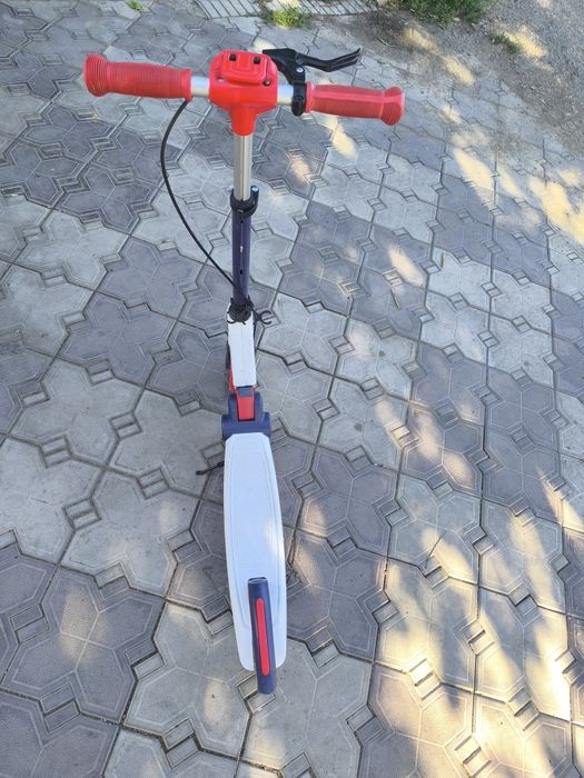 Самокат детский в хорошем состоянии