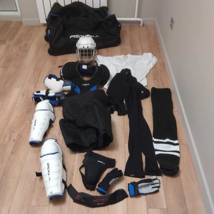 форма хоккейная на 10=12 лет