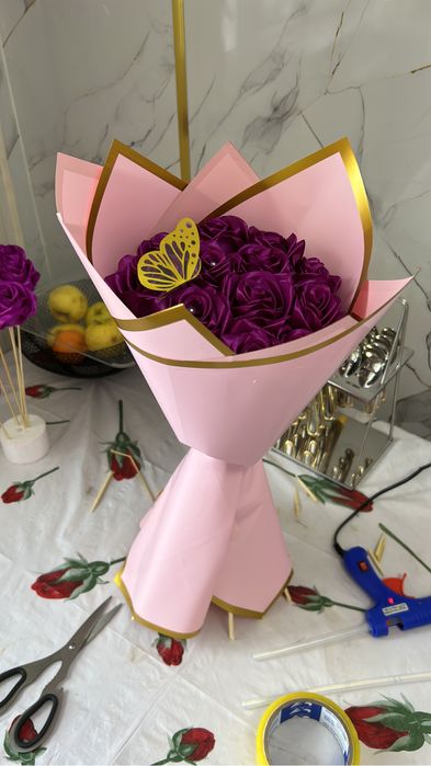 Атласные розы ручной работы