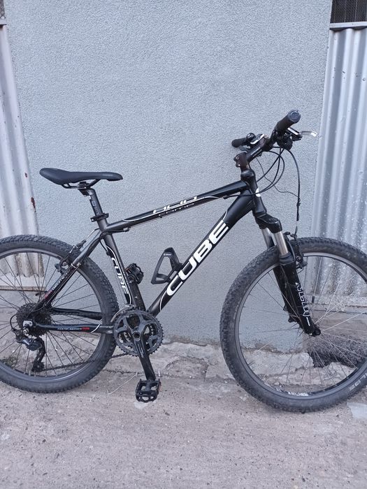 Bicicleta cube 26
