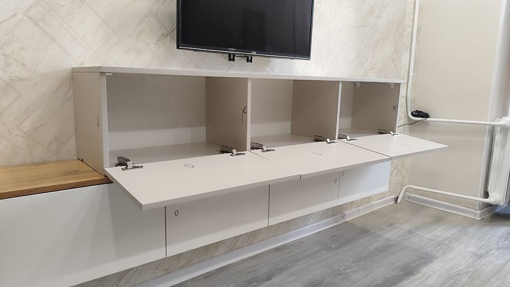 Тумбы и консоли под телевизор