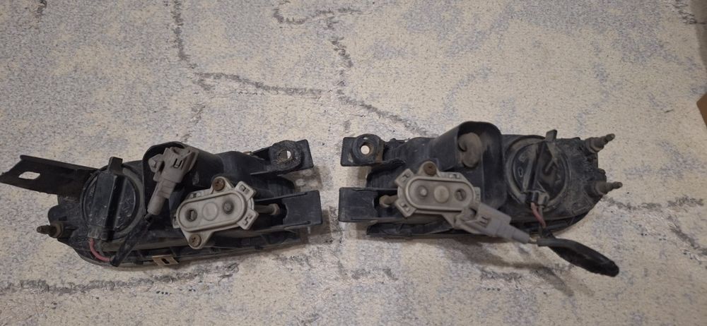 Противотуманки Caldina.