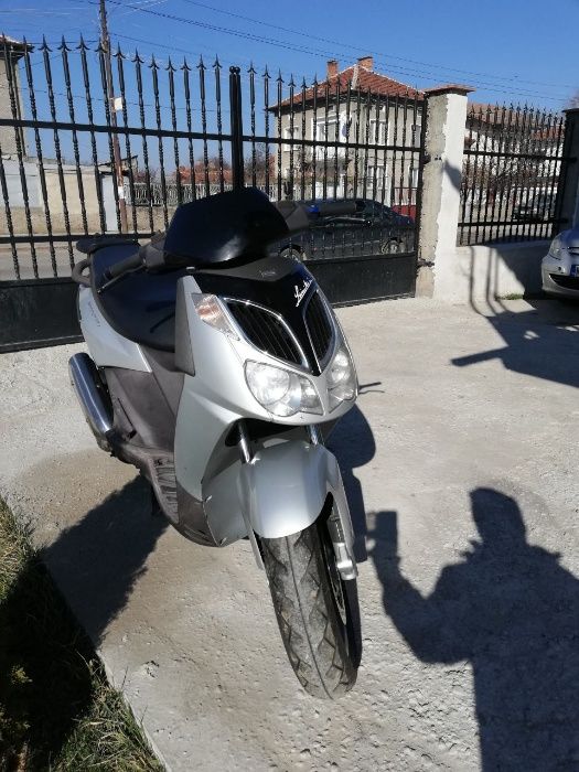 Априлиа Спорт Сити  Apria Sprtcity 125к,200к ,250к ,300куб