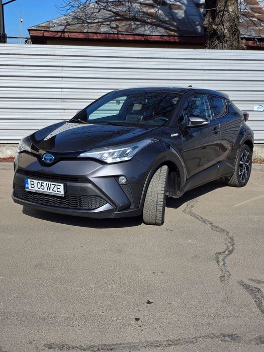 Toyota C-HR unic proprietar/ km reali si verificabili in reteaua Toyota