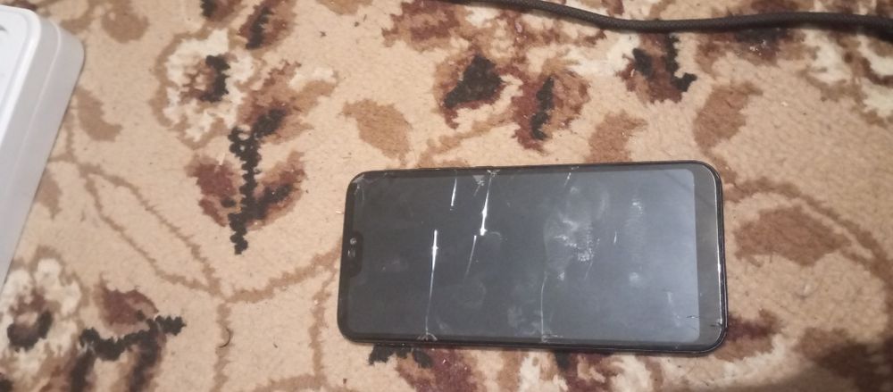 Телефон Хуавей 64гб