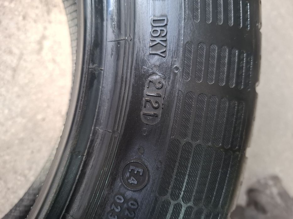 4 Летни гуми Континентал 215/55/17 ДОТ21 7мм