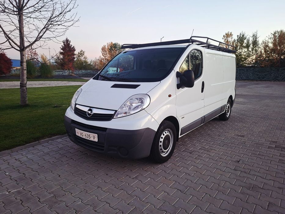 Renault Trafic, Opel Vivaro