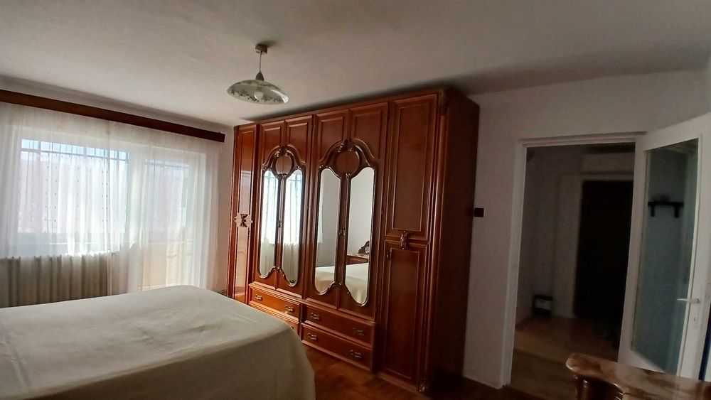 Apartament 3 camere Centru