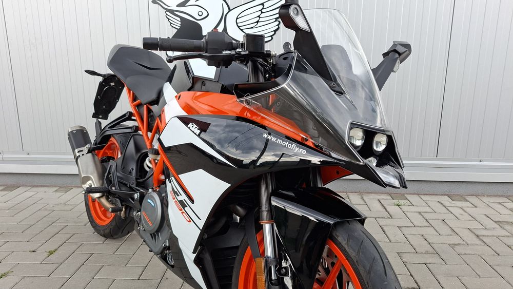 Motofly vinde KTM RC390 categ A2 numere rosii