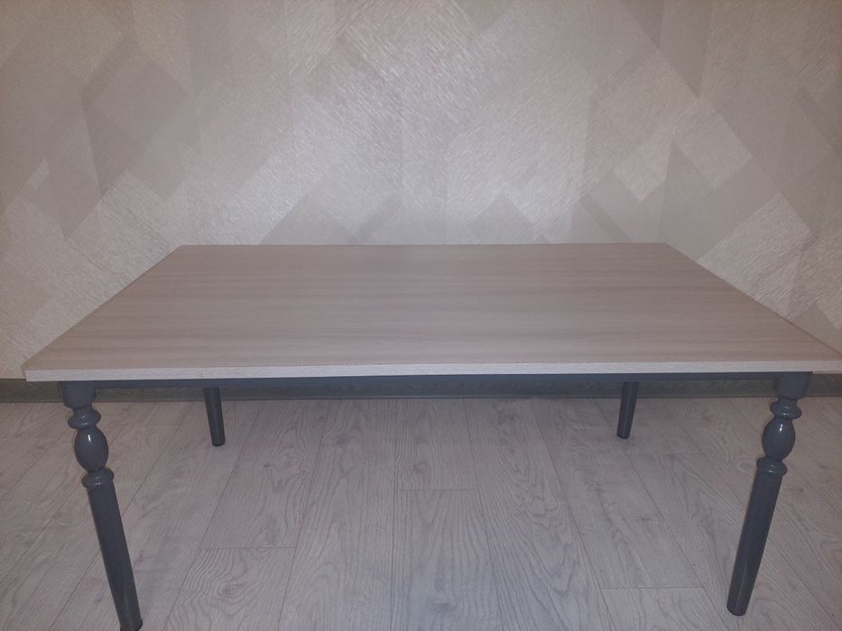 Журнальный столик