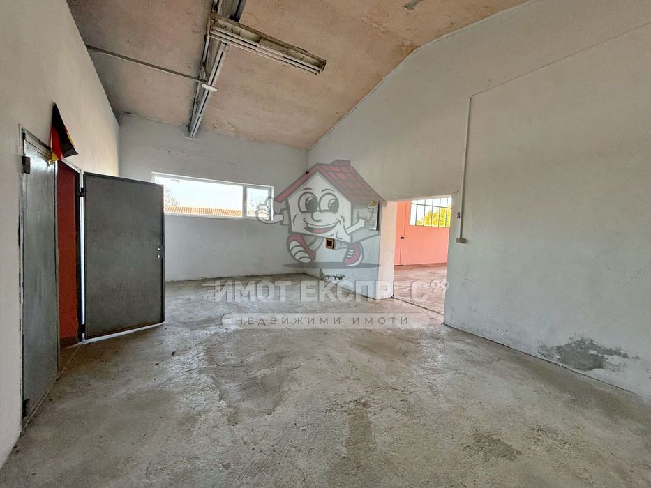 Дава се под наем Промишлена сграда в Асеновград - 388 кв.м за 765 € - Снимка #5