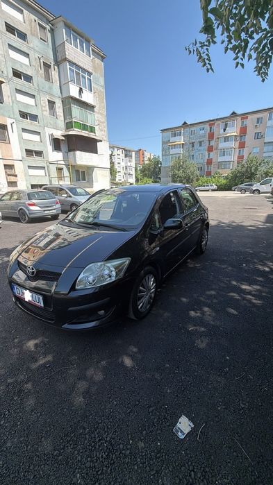 Vând Toyota Auris