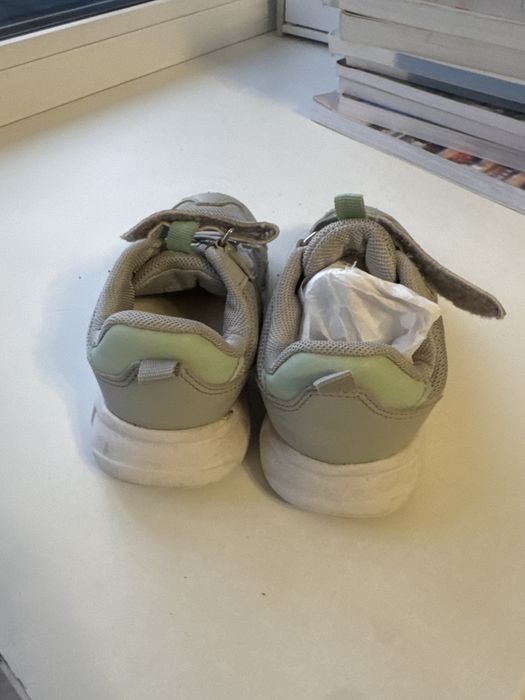 Ботинки, кроосовки и сандали