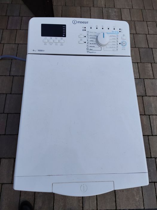 Vând mașina de spalat