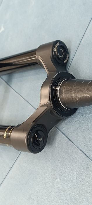 Rock shox zeb 180mm 29