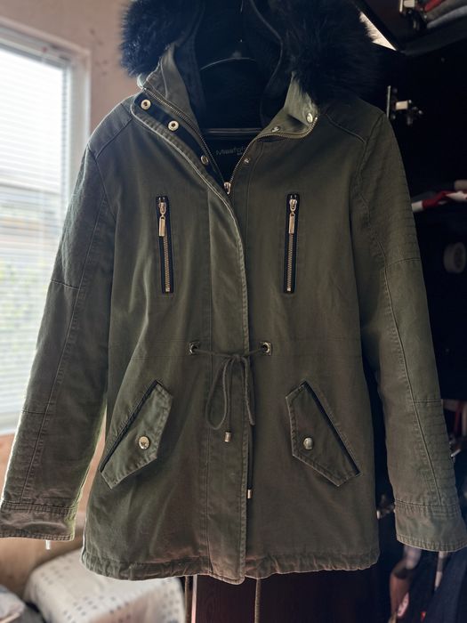 Дамско зимно яке