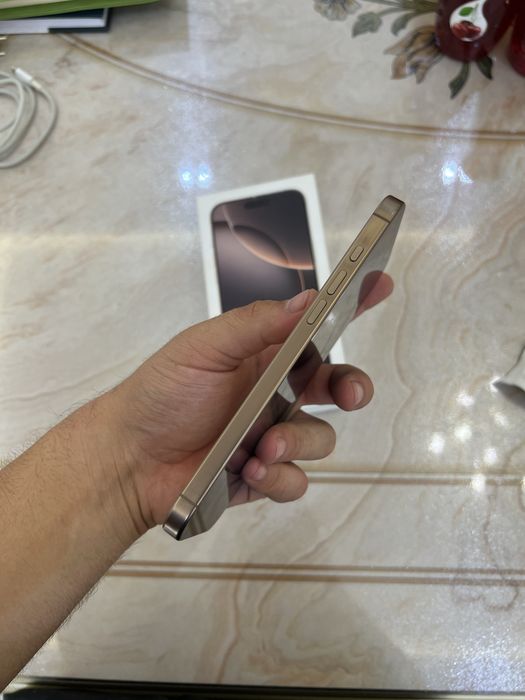 Iphone 16 pro max USA