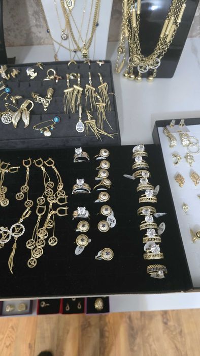 Имитации на злато