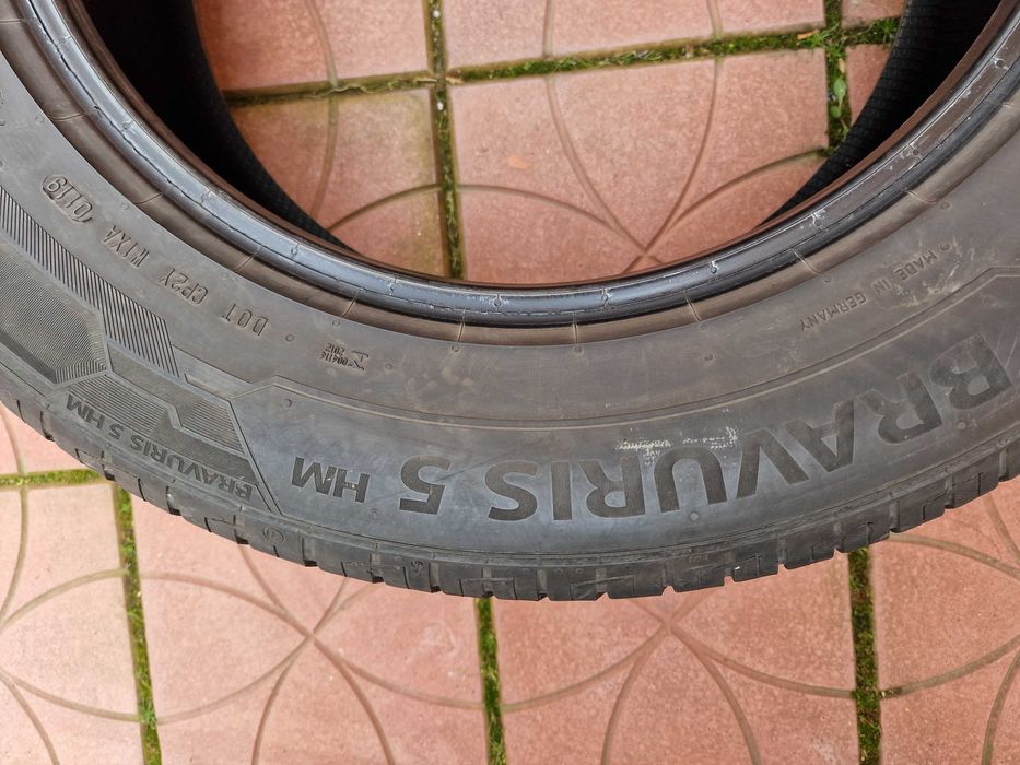 Anvelope 225/65/17 vara BARUM BRAVURIS - 6.05mm