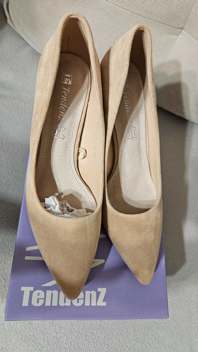 Обувки на висок ток 39