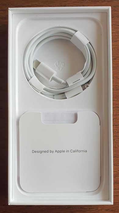 Продавам iPhone 12 Black 64GB