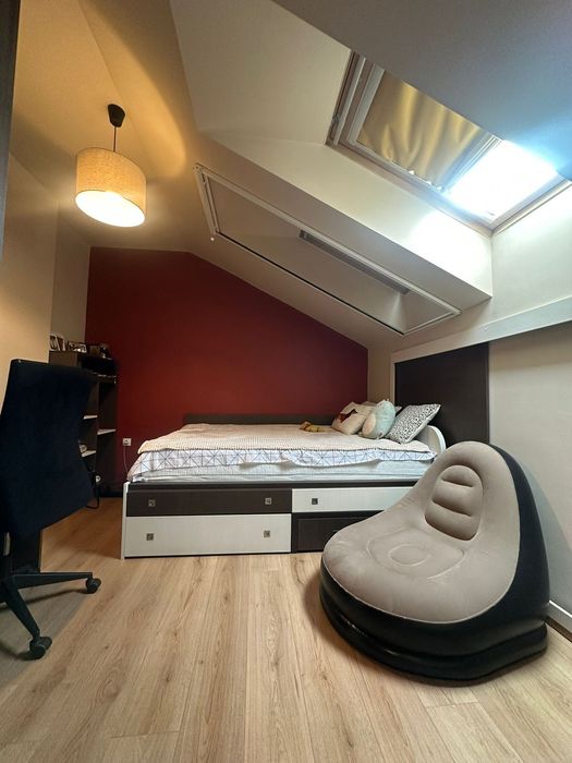 Apartament semicentral  de vânzare