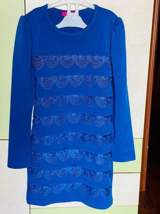 платье синего цвета