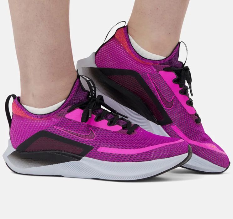 Беговые кроссовки Nike Zoom Fly 4