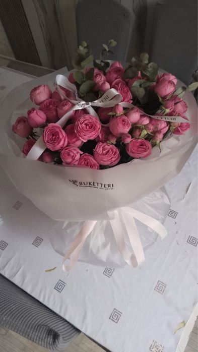 Кустовые розы 15мын