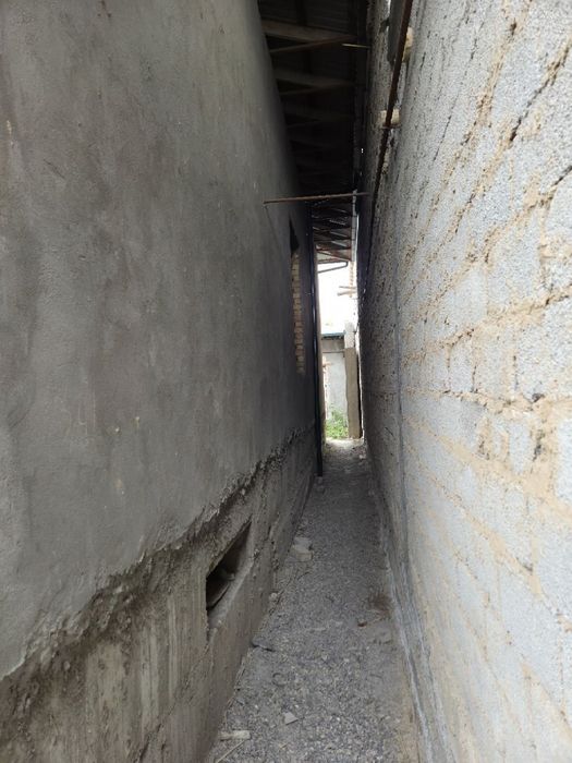 Yangihayot Chortoq MFY da hovli sotiladi, 7 xonali, 200 m², 5 sotix