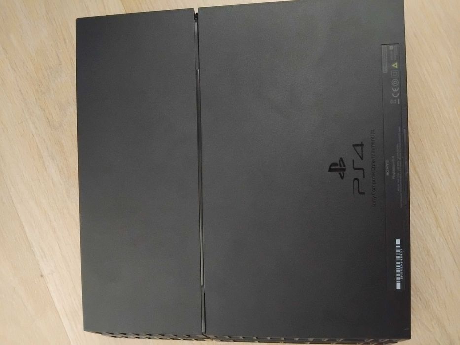Ps4 плейстейшън.