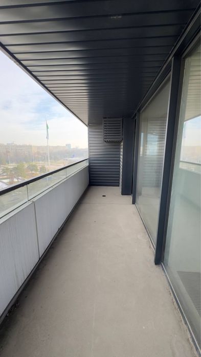 Продам! ЖК NRG U-Tower 2/7/27 с балконом Вид на Ташкент сити