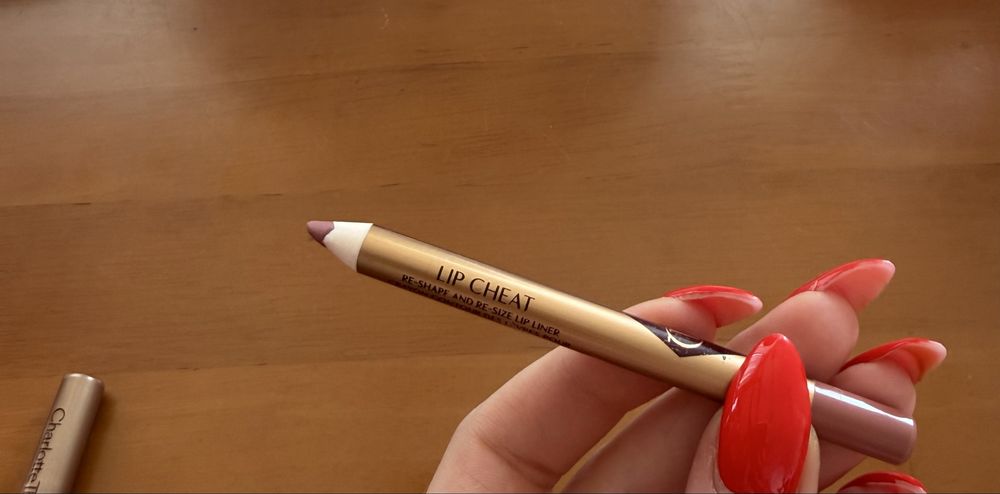 Charlotte Tilbury lip combo червило и молив за устни pillow talk