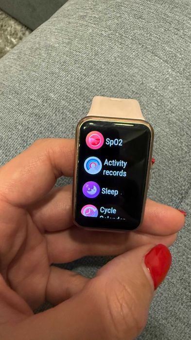 Продавам Huawei Watch Fit