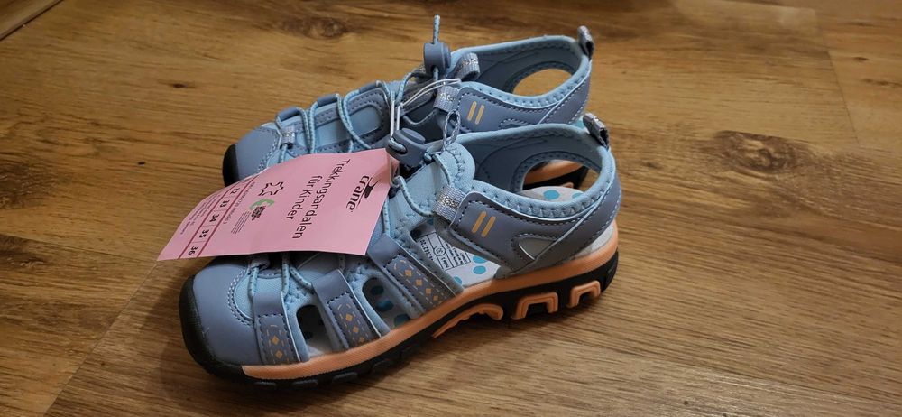 Сандали детские. Новые