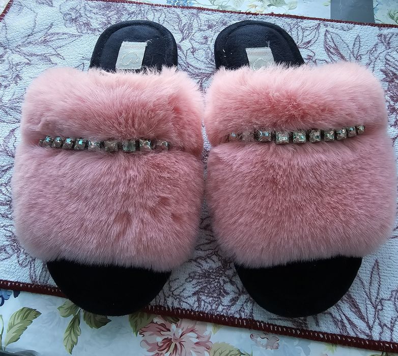 Продам комнатные тапочки