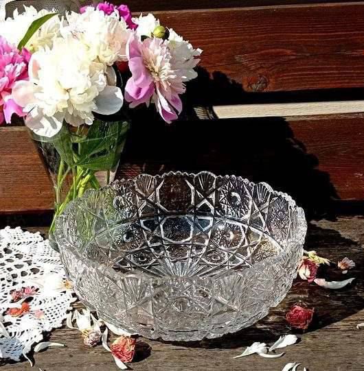 Хрустальные конфетницы 4шт Югославия на трёх ножках