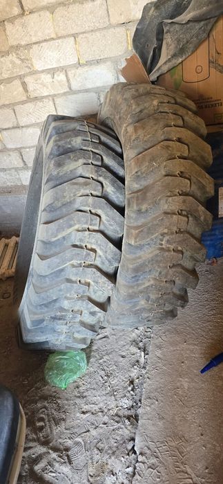 Покришка грейдердікі 4 штук