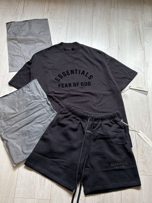 Fear of God Essentials – Комплекти, худита, долнища, тениски и къси панталони | Богат избор